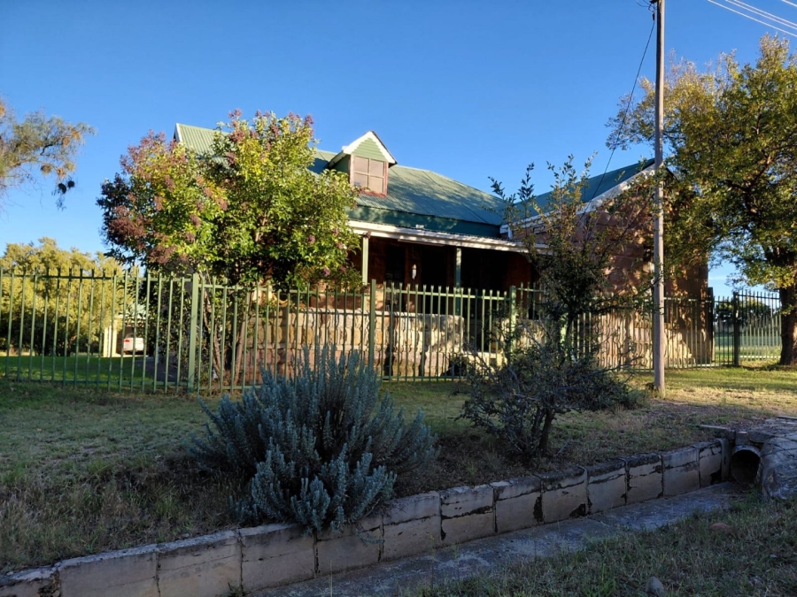 3 Bedroom Property for Sale in Paul Roux Free State